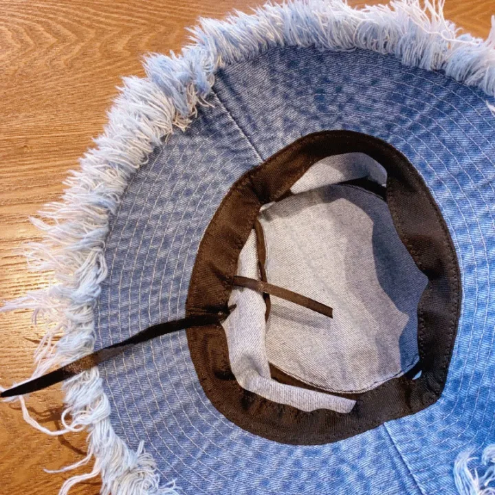 Fashionable%20Distressed%20Denim%20Fisherman%20Hat%20Women%20Washed%20Denim%20Bucket%20Cap%20with%20Tassel%20and%20Iron%20Label%20Outdoor%20Sun%20Protection%20Wide%20Brim%20-%20Image%207