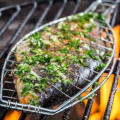 Small Stainless Steel Barbecue fish net grilled fish clip large fish BBQ net. 