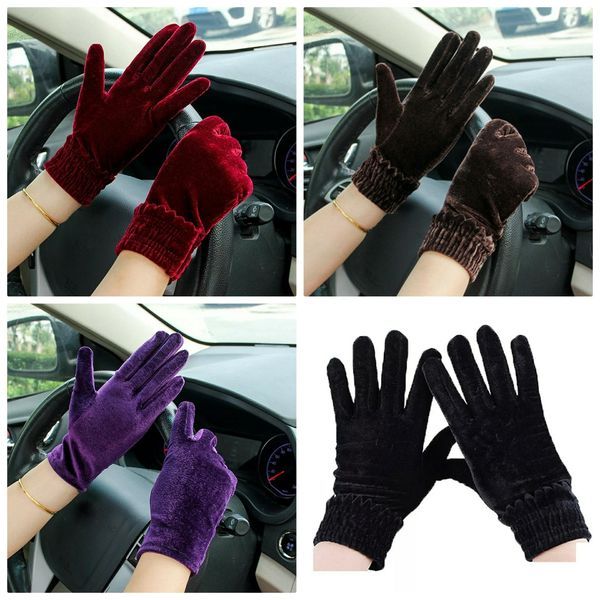 China Super Stylish Velvet Hand Gloves For Women