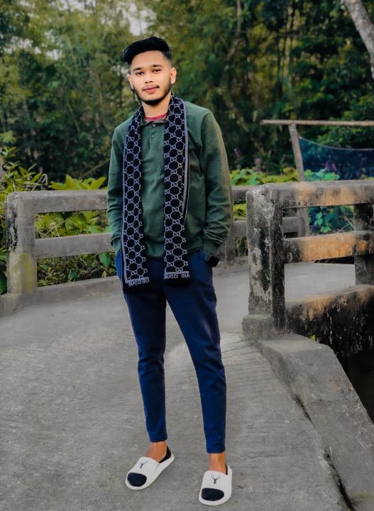 Woolen%20Soft%20Winter%20Muffler%20Men's%20and%20Women%20-%20Image%204