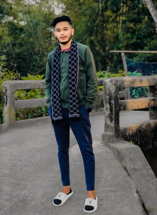 Woolen%20Soft%20Winter%20Muffler%20Men's%20and%20Women%20-%20Image%204