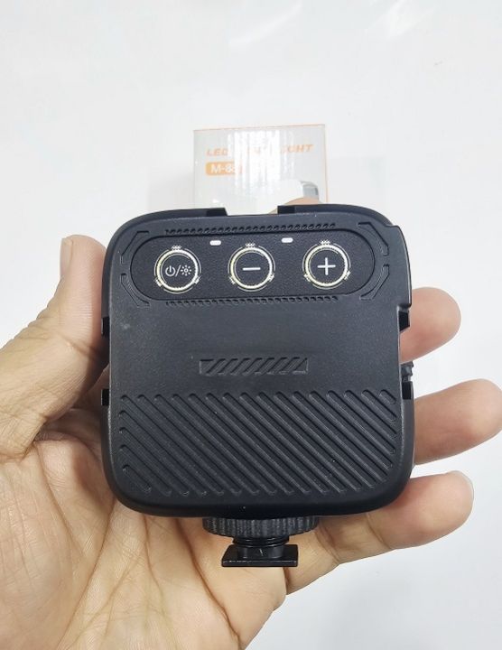 M88%20Handheld%20LED%20Video%20Light%20Rechargable%20-%20Image%203