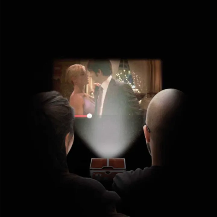 Portable%20DIY%20Mini%20Cardboard%20Smartphone%20Projector%202.0%20Phone%20Projector%20-%20Image%204