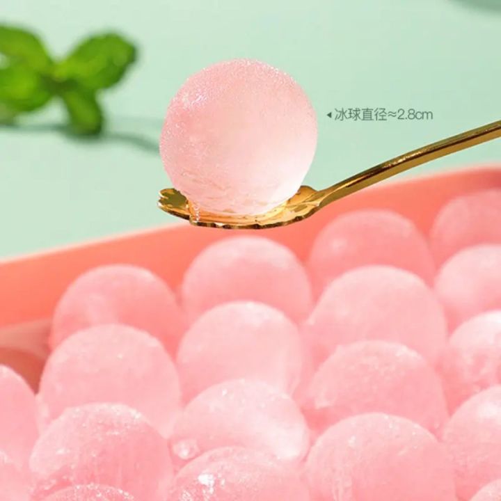 Creative%20Round%20Ice%20Cube%20Tray%20%E2%80%93%20High-Durability%20BPA-Free%20Construction%20%7C%20Easy%20DIY%20Release%20%7C%20Top-Rated%20Sphere%20Design%20for%20Drinks%20-%20Image%202