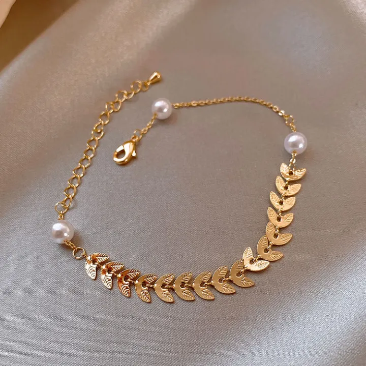 Trendy%20Fashionable%20Pearl%20Leaf%20Chain%20Golden%20Bracelets%20for%20Girls%20Charm%20Jewelry%20-%20Bracelet%20for%20Women%20Simple%20Fashion%20New%20Collection%20-%20Image%203