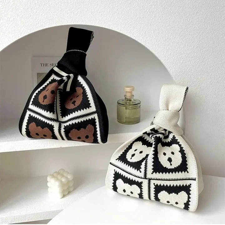 Korean%20Knot%20Wrist%20Bag%20Small%20Bear%20Knitted%20Bag%20Women's%20Handbag%20Fashion%20Simple%20Tote%20Bag%20Purses%20Ladies%20Clutch%20Woven%20Shopping%20Bag%20-%20Image%203