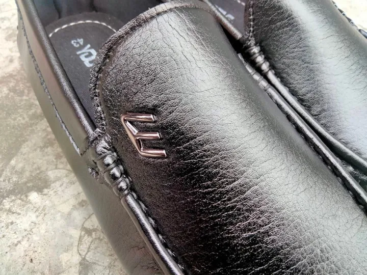 Most%20Classic%20Chocolate%20Leather%20Loafers%20for%20Men%20-%20Image%205