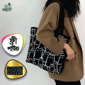 Trendy Top Handle Cute Panda Design White Color Tote Canvas Bag Shopping Bag / College / University Bag, Tote Bag, Canvas Bag with Zipper. 