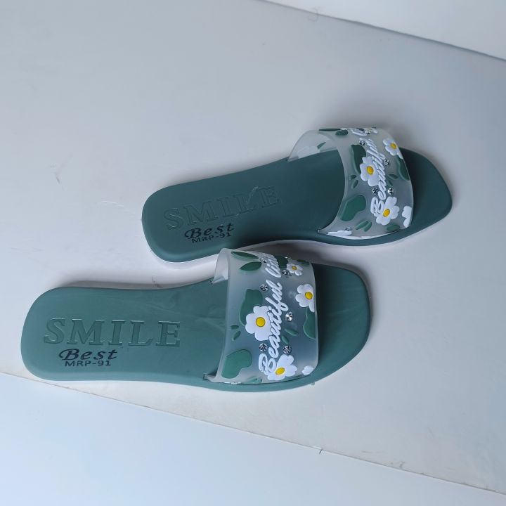 Ladies%20and%20Girls%20Daily%20Usable%20Fashionable%20Flat%20Shoes-%20Slim%20and%20Gorgeous%20Design%20Chain%20Style%20Womens%20Sandals%20-%20Girls%20Slips%20On%20Chain%20Sandals%20-%20Image%205