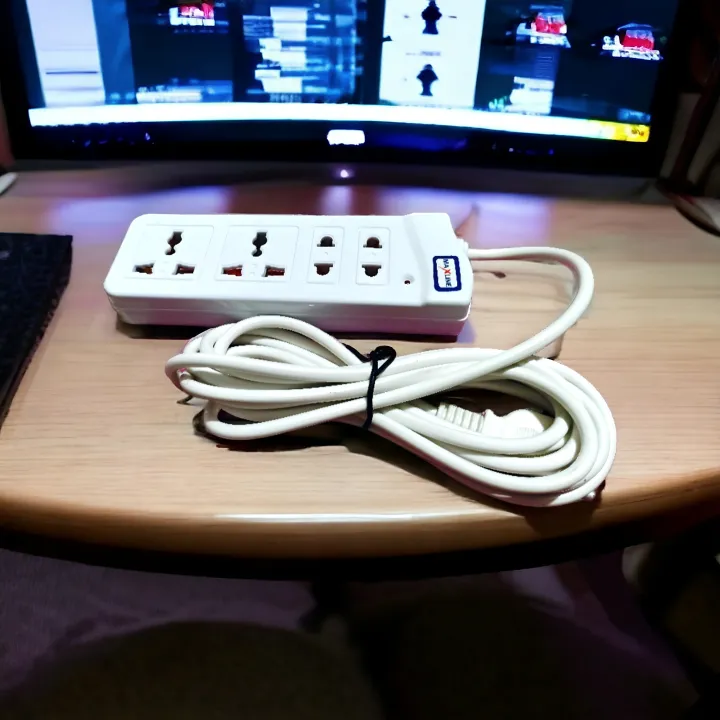 Multi%20Plug%20Maxline%20Multiplug%204%20Port%20Extention%20Socket%2020%20Feet%20Cable%20-%20Image%205