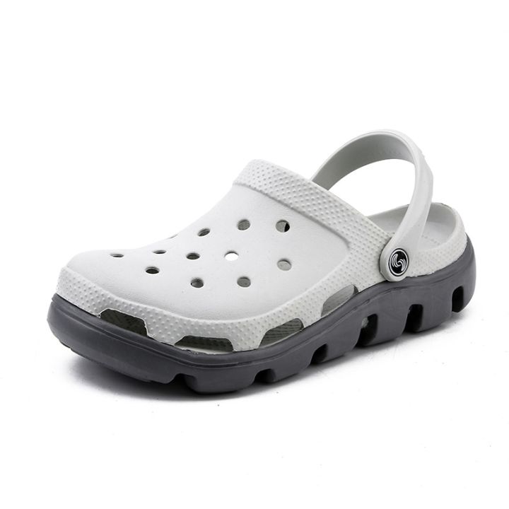 2022%20Men%20Sandals%20Women%20Casual%20Summer%20High%20Quality%20Rubber%20Hole%20Shoes%20Clogs%20Lovers%20Home%20Garden%20Outdoor%20Beach%20Flat%20Slippers%20-%20Image%206