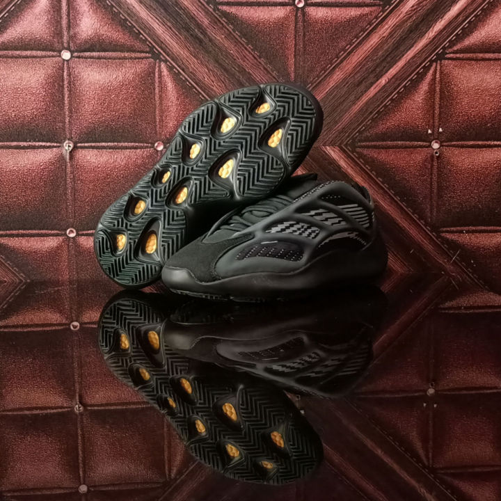 V3 Alvah Yeezy Boost 700 V3 On Feet Size Adidas Yeezy Boost 700 V3