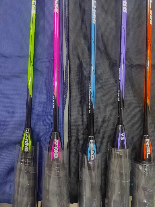 Badminton%20Bat%20Li-Ning%20Carbonex%20(Model%20-%20666)%20-%20The%20Li-Ning%20Carbonex%20Badminton%20Bat%20-%20Model%20666,%20Offers%20High-Quality%20Performance%20For%20Badminton%20Enthusiasts%20-%20Image%203