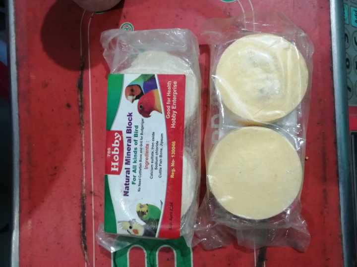 6%20Pcs%20Mineral%20Block%20For%20Your%20Birds/%20All%20Birds%20Mineral%20Block%20Three%20Packet%20Of%20Mineral%20Block%20Contain%206%20Pcs%20Of%20Mineral%20Block%20-%20Image%204