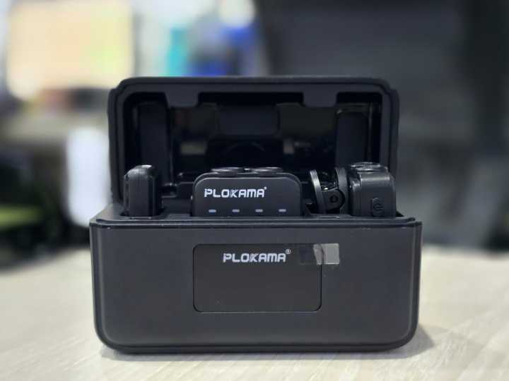 PLOKAMA VM-80 Wireless Lavalier Microphone Set – Professional Plug & Play Mic for Vlogging, Interview & Live Streaming |