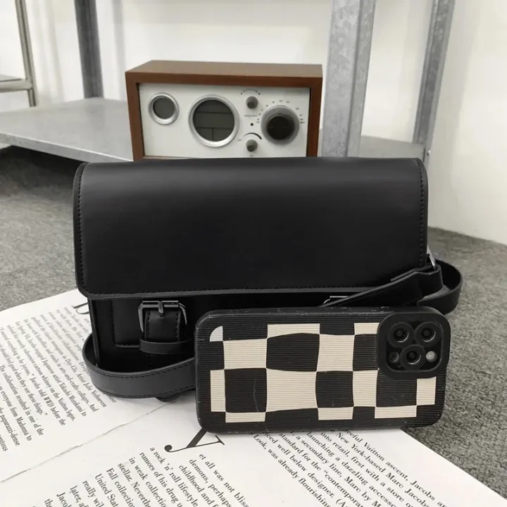VC%20Minimalist%20Black%20Postman%20Bag%20Retro%20Male%20Shoulder%20Bag%20Men's%20Messenger%20Bag%20for%20Men%20Unisex%20Soft%20PU%20Leather%20Small%20Crossbody%20Bags%20-%20Image%205