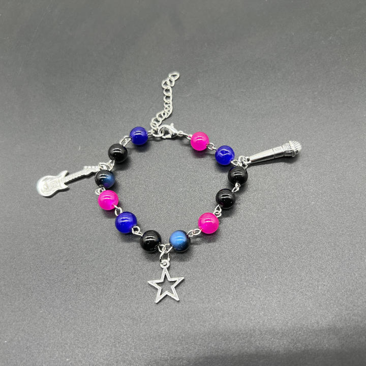 Spider%20Bracelet%20Magnetic%20Hand%20Guitar%20Microphone%20Five-pointed%20Star%20Hand%20Jewelry%20-%20Image%204