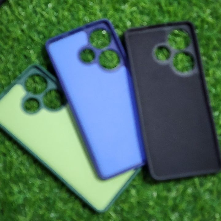 Xiaomi%20Poco%20F6%20Silicone%20Back%20Cover%20Stylish%20and%20Shockproof%20Flexible%20Case%20with%20Comfortable%20Grip%20-%20Image%203