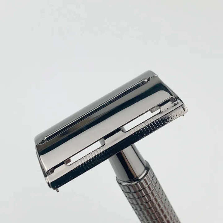 Double%20Edge%20Shaving%20Black%20Golden%20Hair%20Removal%20Adjustable%20Metal%20Safety%20Razor%20Shaver%20Blade%20Barber%20Manual%20Shave%20-%20Image%205