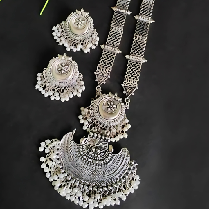 Gorgeous%20Party%20Wear%20Antique%20Jewellery%20Set%20for%20Women%20-%20Image%203