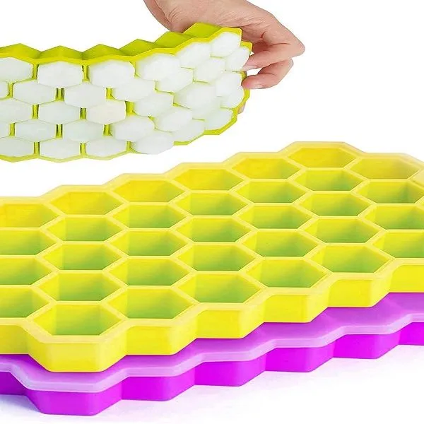 Ice%20Cube%20Tray%20with%20Silicon%20Ice%20Mold%20Trays%20Flexible%20Silicone%20Honeycomb%20Design%2037%20Cavity%20Ice%20Cube%20Tray%20with%20Lid%20Multicolor%20-%20Image%206