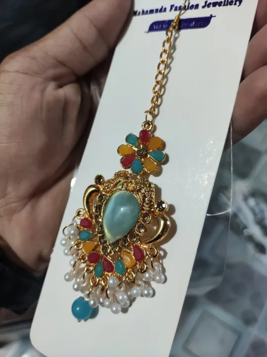 Indian%20Tikli%20Metal%20Jewelry%20for%20Women%20Vintage%20Style%20Fashion%20Accessory%20-%20Image%202