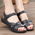 Elderly sandals ladies wear fashion middle-aged and elderly granny shoes flat non-slip wear-resistant plastic mom sandals in summer. 