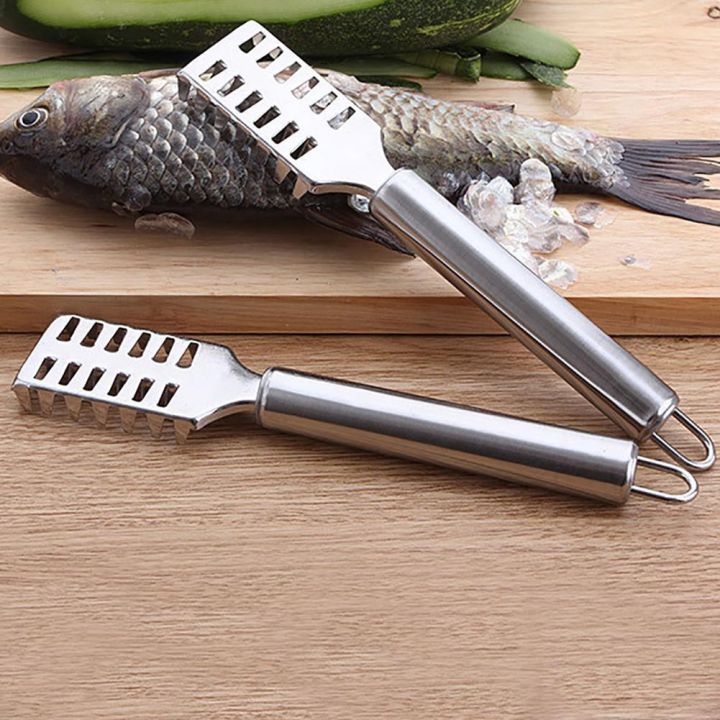 Stainless%20Steel%20Fish%20Scale%20Remover%20Fish%20Scales%20Peeler%20Kitchen%20Tool%20-%20Image%205