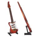 Miniature Guitar Toy, Comfortable Touch Miniature Musical Guitar Exquisite Shape Delicate Craftsmanship Hand Eye Coordination Exercise for Home Decoration. 