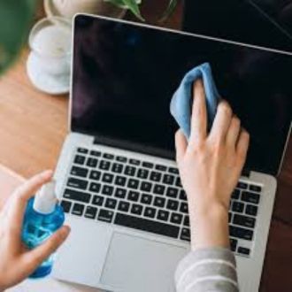 Spark%20Bliss%20Screen%20Cleaner%20Spray%20for%20LED%20&%20LCD%20TV,%20Computer%20Monitor,%20Laptop,sunglass,smart%20watch%20Any%20Mobile%20Screens-200%20ml.%20-%20Image%203