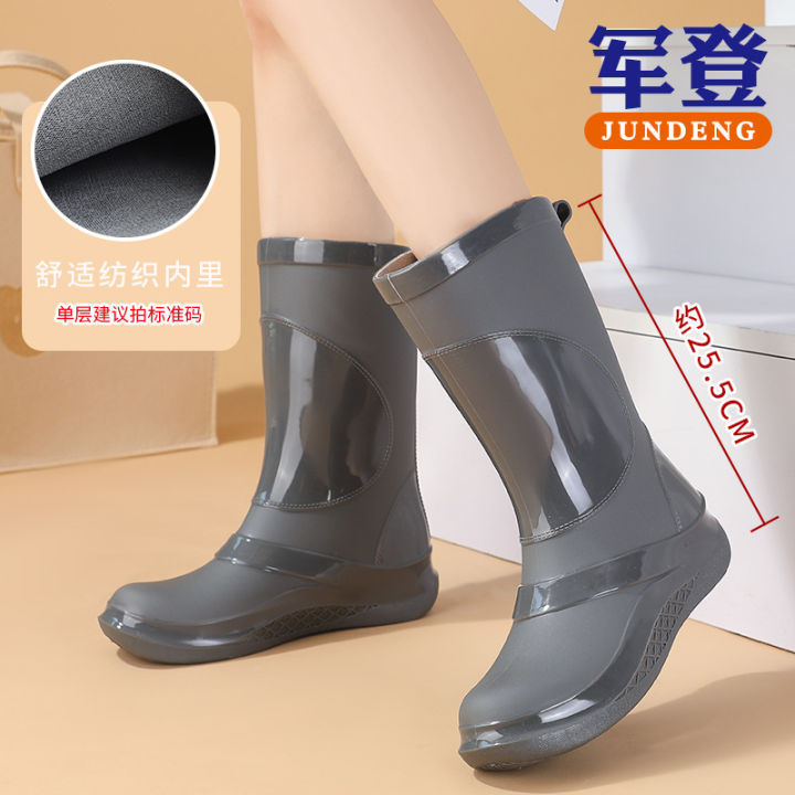 Fashion%20waterproof%20rain%20boots%20women's%20adult%20medium%20cut%20rain%20boots%20buckle%20Korea%20water%20shoes%20martin%20boots%20snow%20boots%20motorcycle%20boots%20wholesale%20-%20Image%206