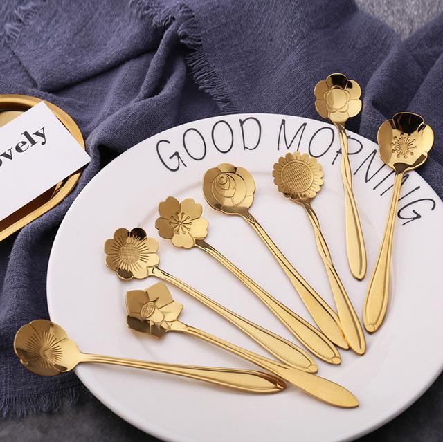 Teaspoon Set of 8 Teaspoons Coffee Tea Spoon Sugar Spoon Stainless Golden