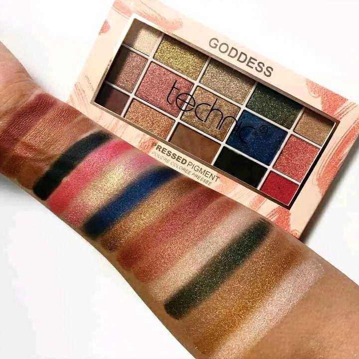 Technic%20Goddess%20Pressed%20Pigment%20(30gm)%20-%20Image%202
