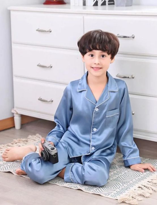 Luxurious%20Comfort:%20Kids%20Pure%20Silk%20Charmeuse%20Pajama%20Set%20for%20boys%20and%20girls%20-%20Image%206
