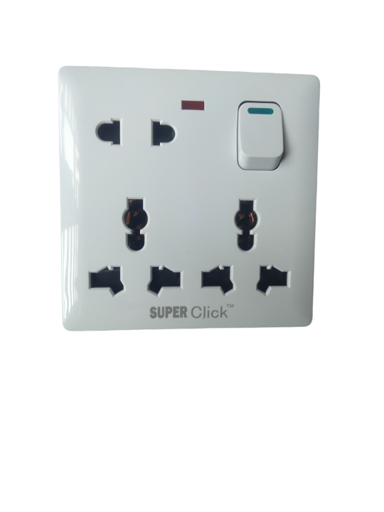 8 PIN MULTI SOCKET WITH SWITCH