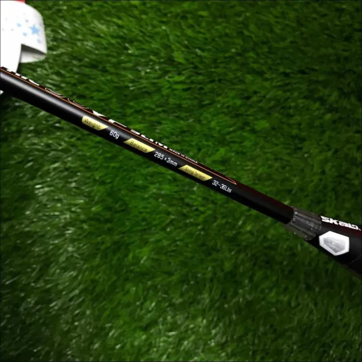 Skalo%20-%20Badminton%20Racket%20With%20String%20&%20Grip%20Combo%20Pack%20-%20Image%203