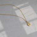 Fashion Ins Style Simple Engraved Flower Necklace for Women Exquisite Gold Plated Sweather Chain Pendant Necklace for Mother's Day Jewelry Gift Qoddess.