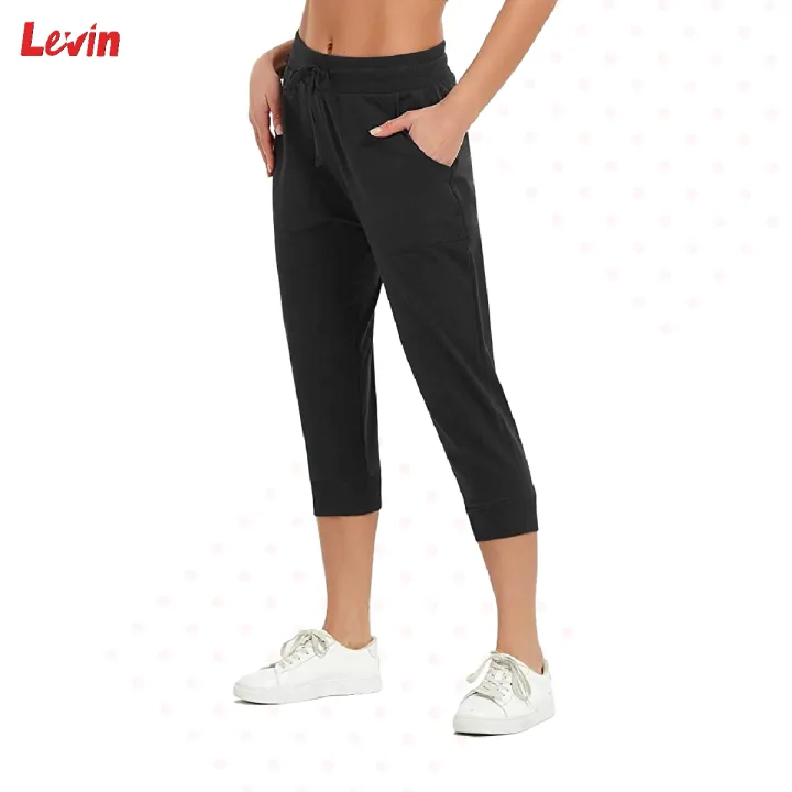 Women's%20Sweatpants%20Capri%20Length%20Drawstring%20Waist%20with%20Side%20Pockets%20Cropped%20Jogger%20Running%20Pant%20-%20Image%2010