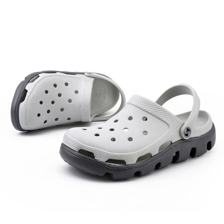 2022%20Men%20Sandals%20Women%20Casual%20Summer%20High%20Quality%20Rubber%20Hole%20Shoes%20Clogs%20Lovers%20Home%20Garden%20Outdoor%20Beach%20Flat%20Slippers%20-%20Image%204