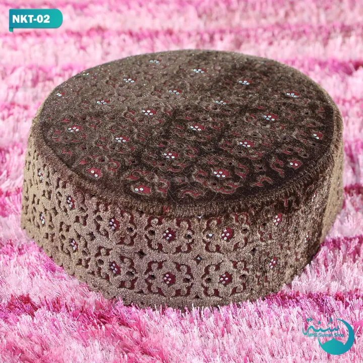 Beautiful%20Design%20Islamic%20Items%20New%20Velvet%20Topi%20For%20Men%20%7C%7C%20Unique%20Design%20Cap%20%7C%7C%20Cap%20For%20Men%20%7C%7C%20Hat%20For%20Men%20-%20Image%204