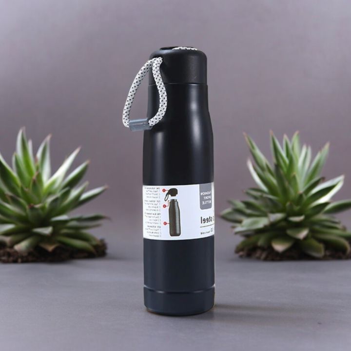 600ml Black Vacuum Water Bottle, Outdoor Sports 304 Tumbler with Lifting Rope