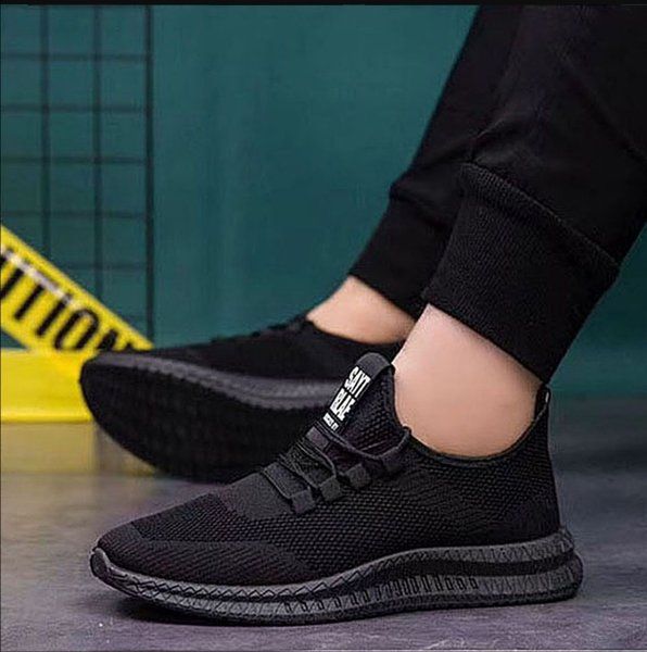 New%20Shoes%20For%20Man%20With%20High%20Quality%20Fabrics%20And%20Breathable%20Outdoor%20Sport%20Sneakers%20-%20Image%203