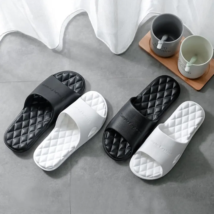 Bathroom%20Shower%20Slippers%20For%20Women%20Men%20Summer%20Soft%20Sole%20High%20Quality%20Beach%20Casual%20Shoes%20Female%20Indoor%20Home%20House%20Pool%20Slippers%20-%20Image%204