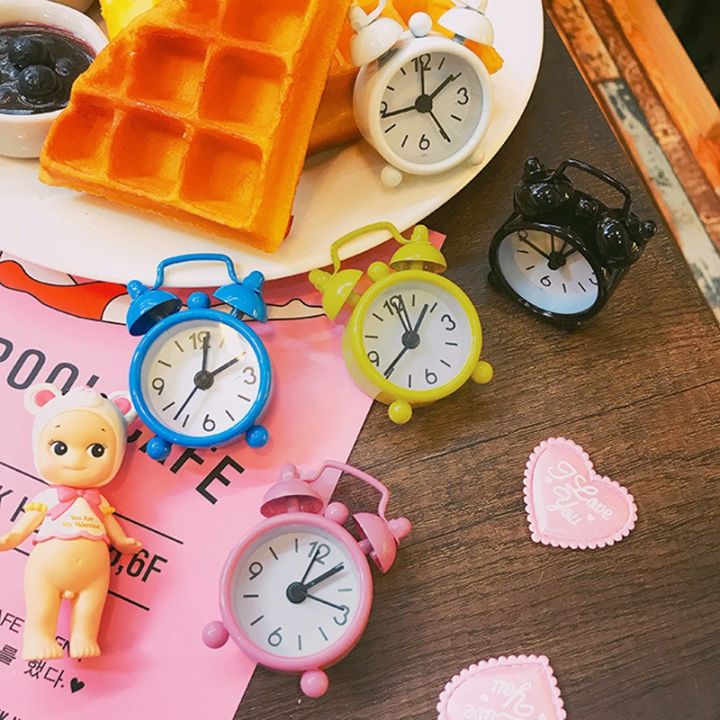 Nordic%20Mini%20Alarm%20Clock%20Creative%20Pointer%20Table%20Clock%20Round%20Bedside%20Clocks%20Best%20Desktop%20Decor%20-%20Image%204