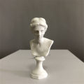Resin David Statue Mini Head Art Decoration Norse Mythology Music Artist Figure Statue European Modern Art Sculpture Decoration MuXiaRe. 