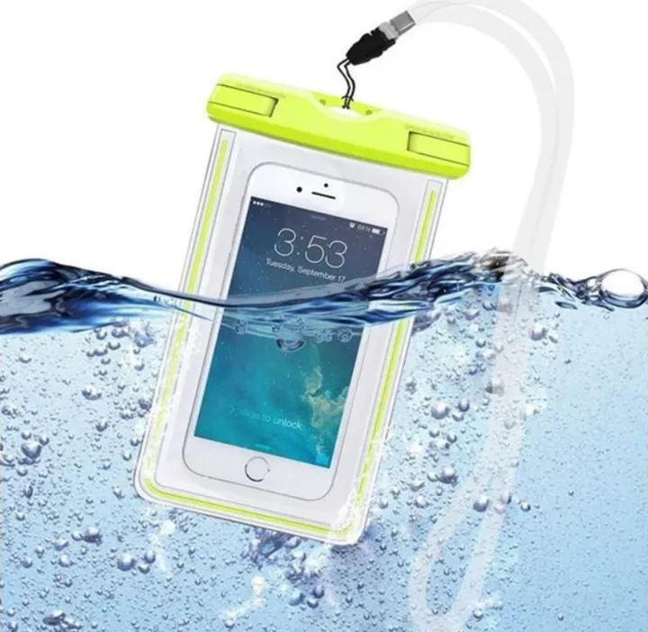 Effective%20Waterproof%20Mobile%20Bag%20-%20Image%204