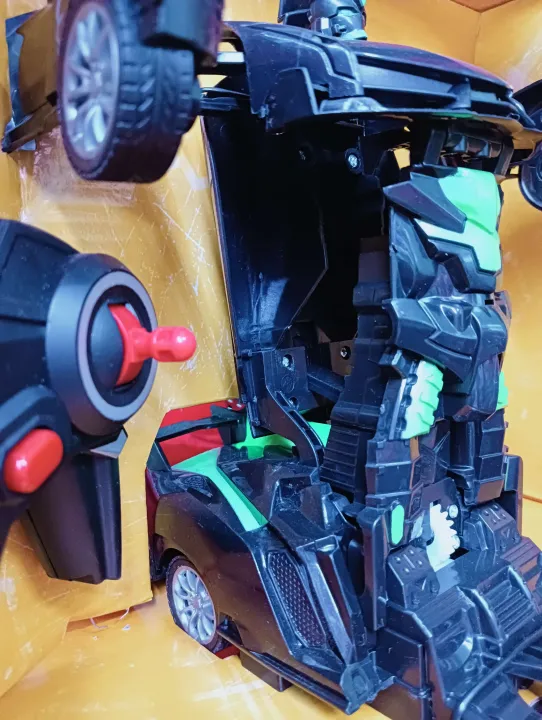 Transformers%20Bugatti%20Drift,%20Remote%20Control%20Cars%20for%20kids%20-%20Image%205