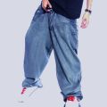 Men Retro Baggy Jeans Vintage Garment Washed Denim Pants Male Hiphop Skateboarder Jeans Letters Printed Wide Leg Jeans.