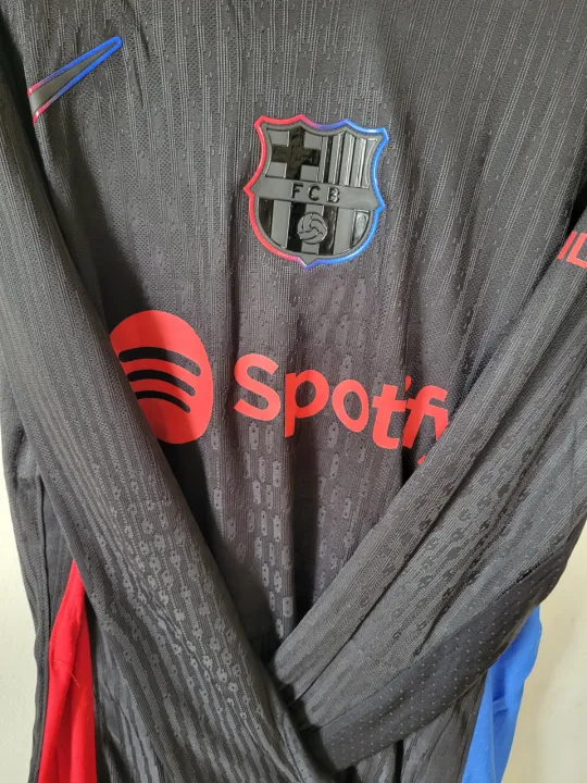 BARCELONA%20AWAY%202024-2025%20AWAY%20PLAYER%20EDITION%20JERSEY%20FULL%20SLEEVE%20-%20Image%204