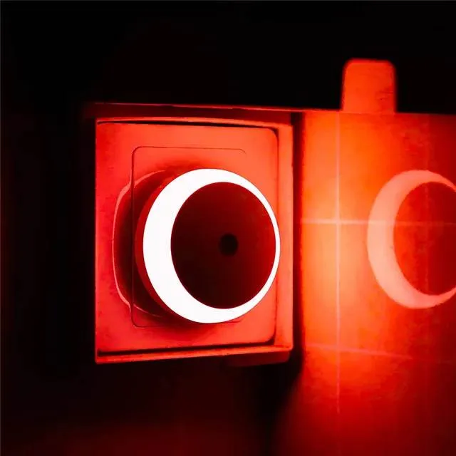 Smart%20Auto%20On/Off%20Sensor%20Nightlight%20Round%20EU%20Plug%20in%20Wall%20Night%20Lamp%20Bathroom%20Home%20Kitchen%20Hallway%20Staireway%20Bedroom%20Nightlight%20-%20Image%203